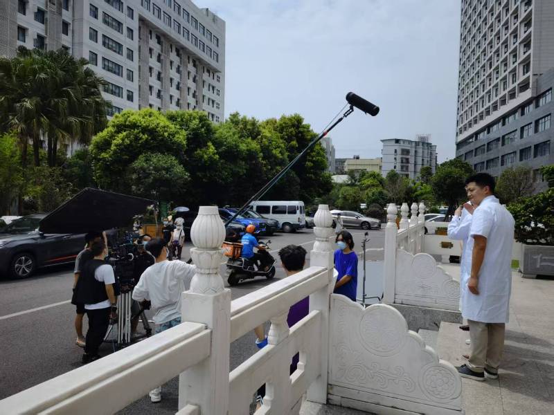 江山市广告片拍摄公司低成本实现高规格制作的诀窍